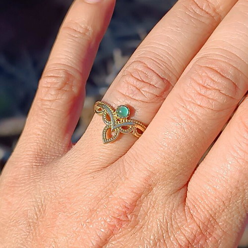 Brass ring with aventurine and adjustable size
