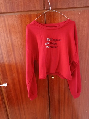 Pull & Bear sweatshirt like new, red with fun print