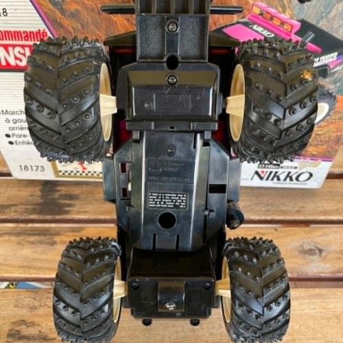 Nikko Gunslinger 1/18 remote control car used