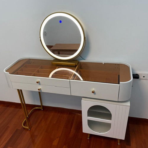 Jewelry box with illuminated mirror, white with wood
