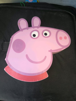 Peppa in the playground used empty box