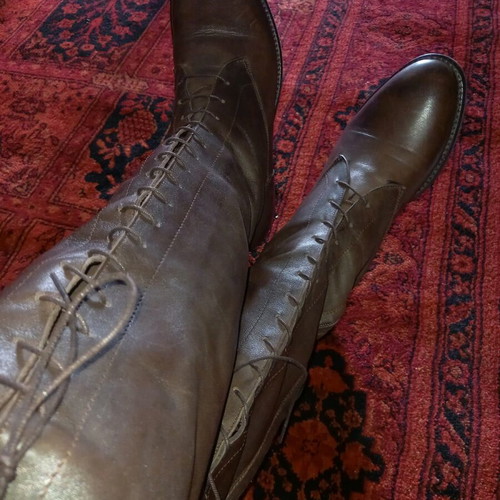 Leather boots from Italy like new, tall, dark brown
