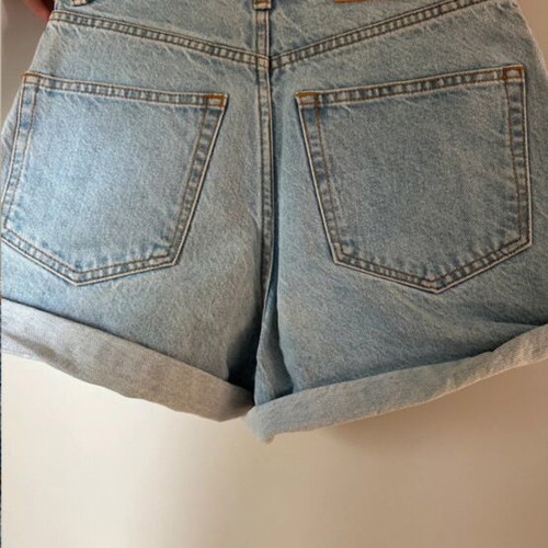 Pull & Bear denim shorts new, blue, unworn, not tight