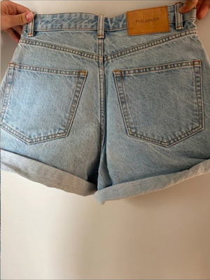 Pull & Bear denim shorts new, blue, unworn, not tight