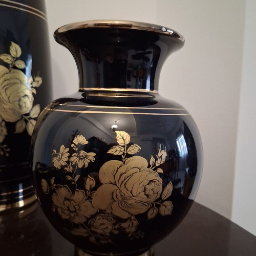 Ceramic set used, Greek made, black with 24k gold, 2 ashtrays and 2 vases
