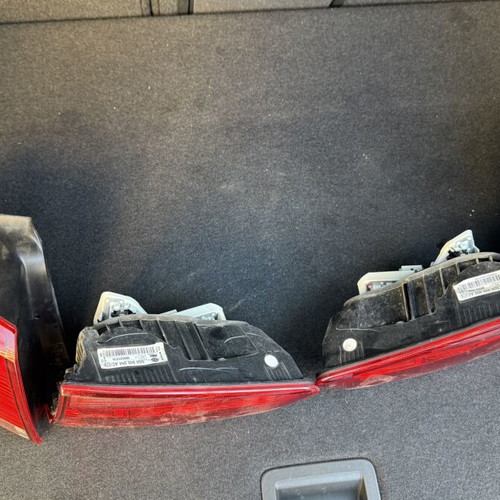 Golf 7 taillights used, 3 perfect, 1 broken