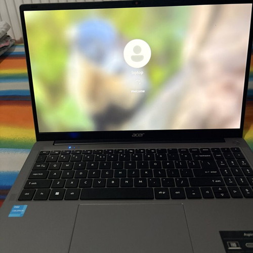 Acer Aspire Lite 15 laptop like new, 8GB RAM, 256GB SSD