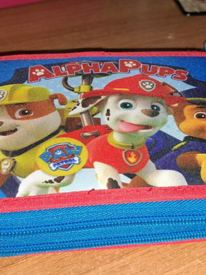 Children's pencil case used with colored pencils in good condition