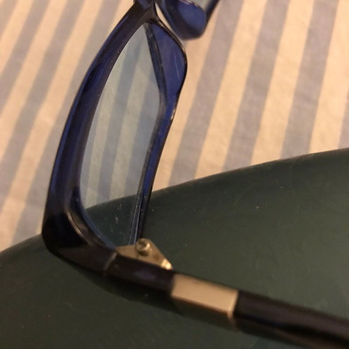 Glasses frame used with myopia lenses, blue and silver