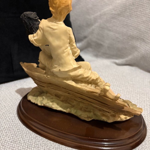 Capo di Monte porcelain figurine Italy like new