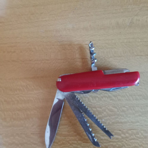Swiss pocket knives like new, set of 2