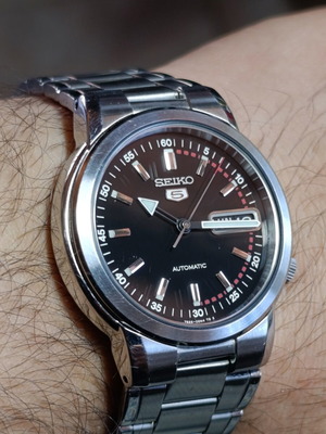 Seiko 5 automatic watch used, fully functional