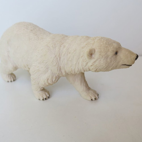 AAA Polar Bear Figurine like new