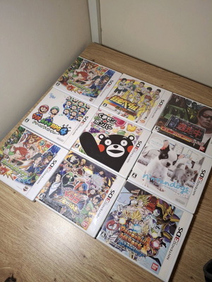 Nintendo 3DS комплект японски игри като нов, само на японски език
