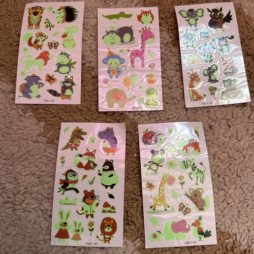 Tattoo cards for kids that glow in the dark, pack of 5, new