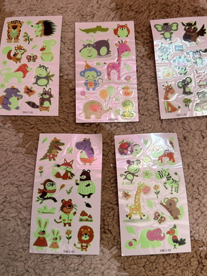 Tattoo cards for kids that glow in the dark, pack of 5, new