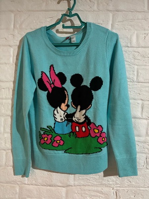 Disney sweater like new, multicolor, sizes M and L