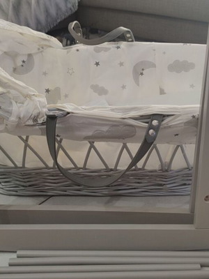 Καλαθούνα μωρού με στρώμα Greco Strom καινούργια