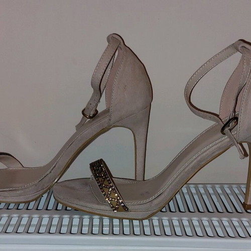 Migato sandals new, size 37, nude with rose gold rhinestones