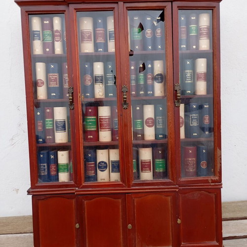 Deagostini miniature books used, 56 titles with mini bookshelf