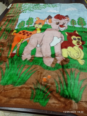 Children's crib blanket new with cheerful designs Spanish style
