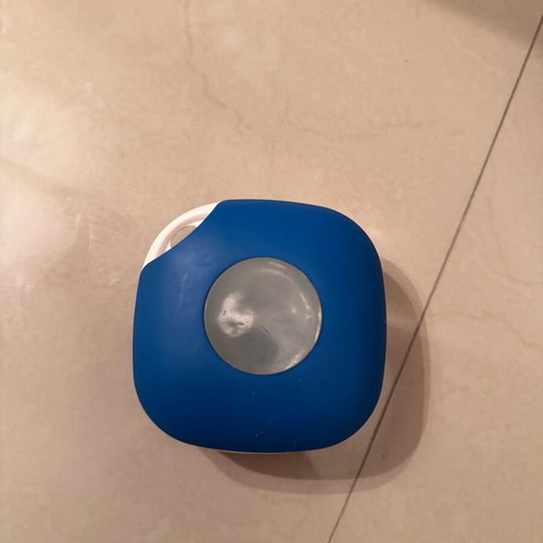 Portable Bluetooth speaker like new, blue with cable