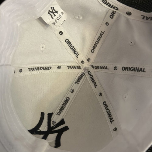 New Era hat new, white, one size