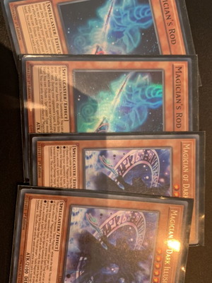 Dark Magician Support Bundle vintage Yu-Gi-Oh! cards like new