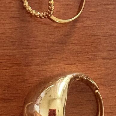 Stainless steel gold-tone jewelry set, 11 pieces