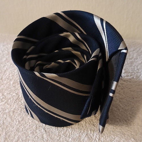 Luciano Soprani men's tie new, dark blue with gray stripes
