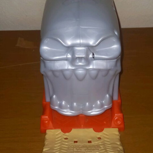 Hot Wheels Monster Trucks Pit Launch & Jam playset used 1:64 2021