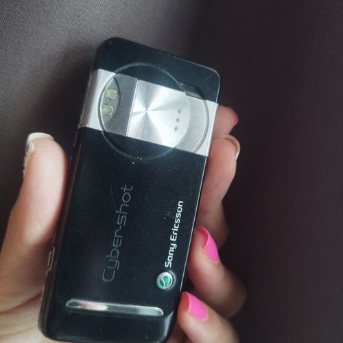 Sony Ericsson K550i phone