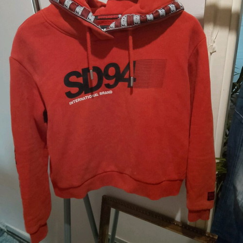 Superdry cropped sweatshirt like new, size large, red