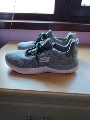 Skechers sneakers new, sports style, size 42, gray