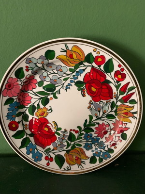 Handmade decorative plate used