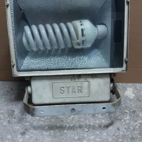 Projector used 40x40 cm