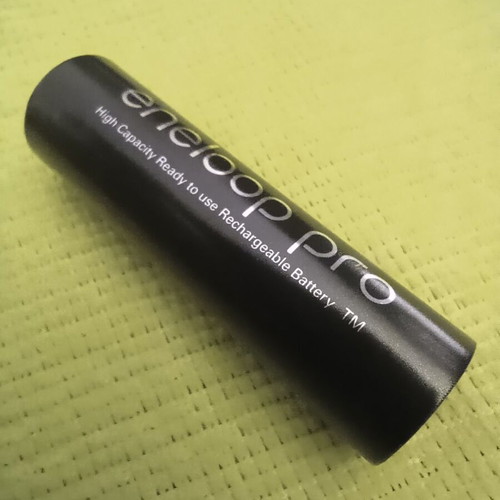 Logitech VX Nano wireless mouse used with dongle, case and ENELOOP PRO batteries