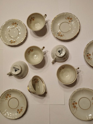 Vintage cups like new, set of 6 with saucers