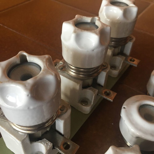 Porcelain fuses used, set of 6 pieces with base