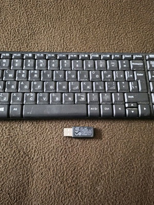Logitech Wireless Keyboard K230 μεταχειρισμένο με ασύρματη σύνδεση 2.4 GHz