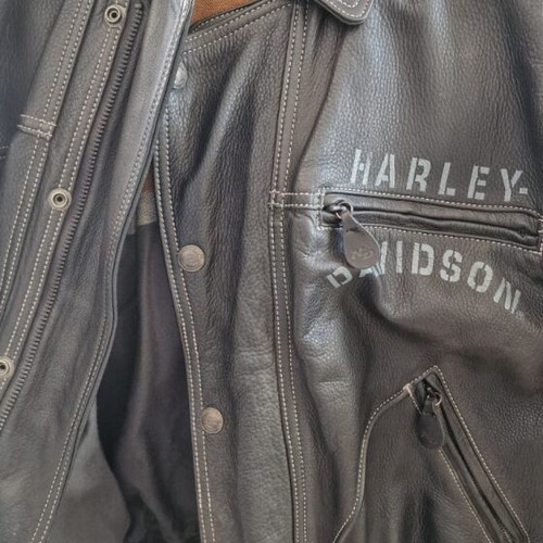 Harley Davidson leather jacket like new, size M-L