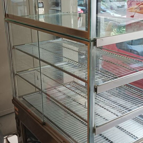 Heated Display Case (Tyropitiera) used with digital temperature and 2 motors