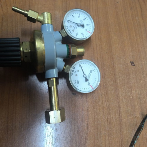 Argon Precision Manometer like new