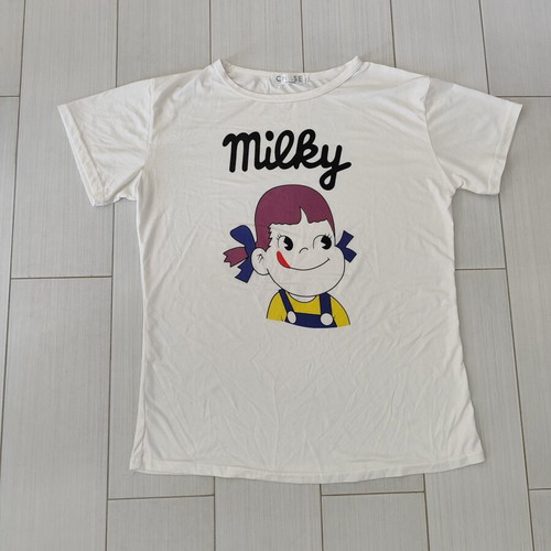 T-shirts for girls size 12/14 like new, colorful, set of 7