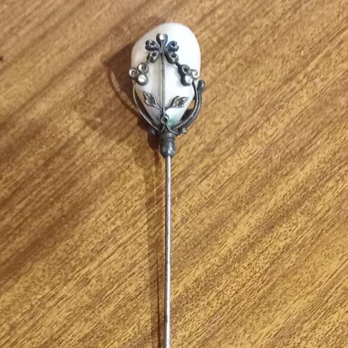 Collectible lapel pin from Constantinople with small stones like new