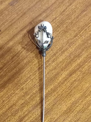 Collectible lapel pin from Constantinople with small stones like new