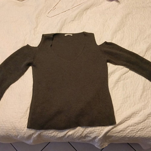 Regatta women's knitted blouse with exposed shoulders like new, size M