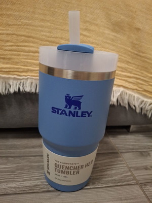 Stanley The Quencher H2.0 Tumbler 20oz Blue Sky new with tag