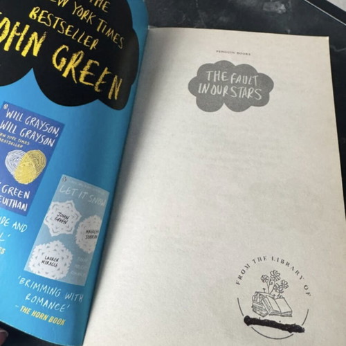 Book The Fault In Our Stars John Green used