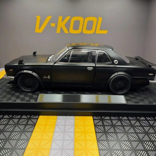 Nissan Skyline GT-R 1972 model 1:24 scale new with opening parts
